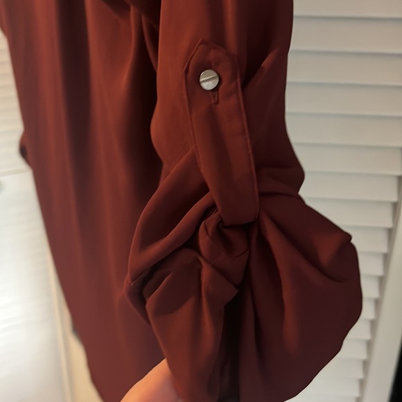 Rust red colored shirt - Picture 4 of 4